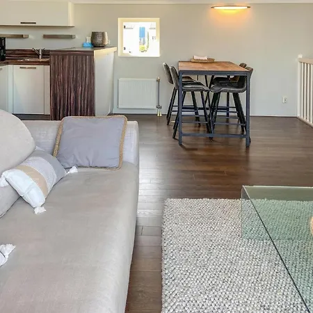 Holiday home Cozy In Tonge With House Sea View Oude-Tonge