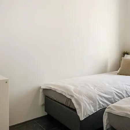 Cozy In Tonge With House Sea View Ferienhaus Oude-Tonge