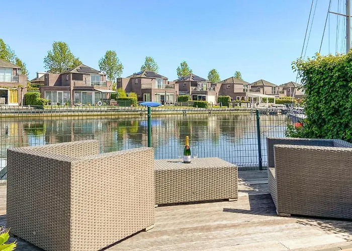 2 Bedroom Awesome In Tonge *