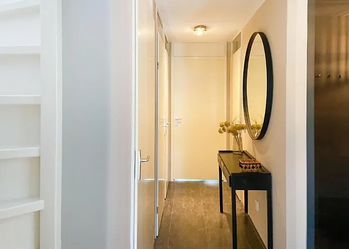 Σπίτι διακοπών 2 Bedroom Awesome In Tonge *