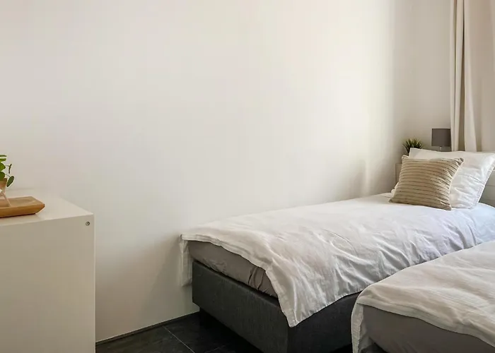 2 Bedroom Awesome In Tonge Σπίτι διακοπών Oude-Tonge